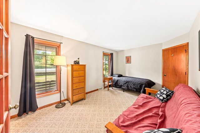 N26W27080 Prospect AVENUE, Pewaukee, WI 53072
