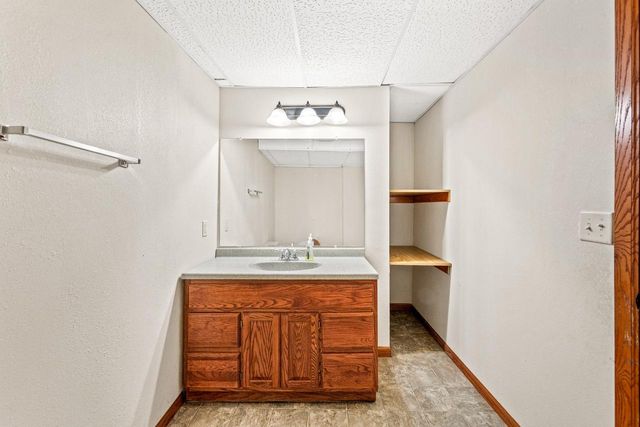 N26W27080 Prospect AVENUE, Pewaukee, WI 53072