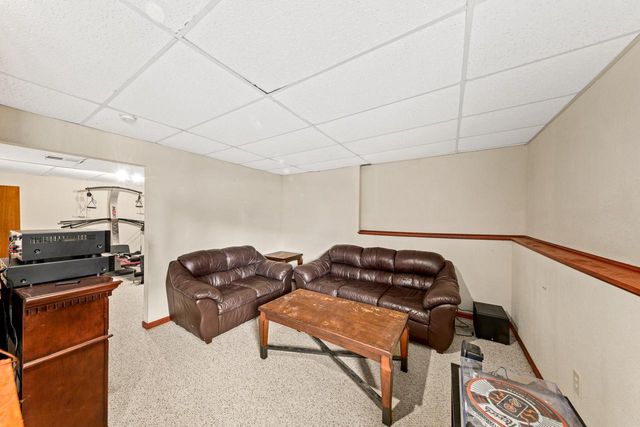 N26W27080 Prospect AVENUE, Pewaukee, WI 53072