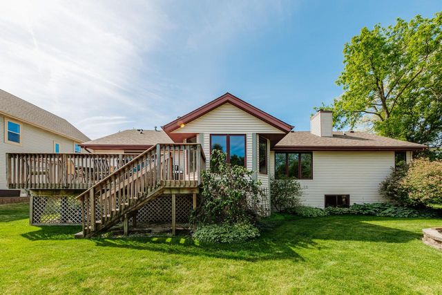 N26W27080 Prospect AVENUE, Pewaukee, WI 53072