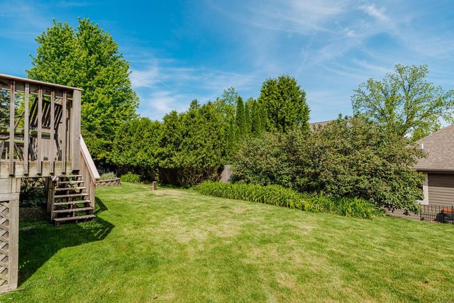 N26W27080 Prospect AVENUE, Pewaukee, WI 53072