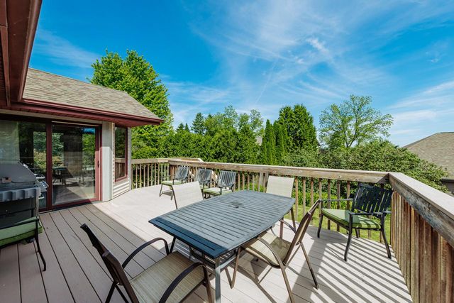 N26W27080 Prospect AVENUE, Pewaukee, WI 53072