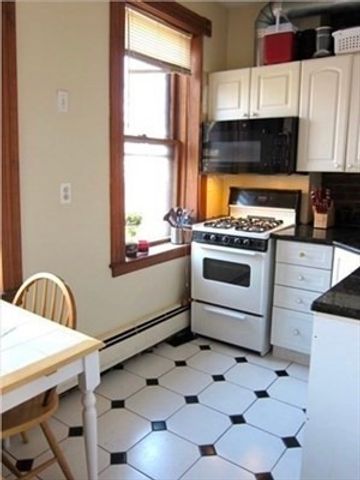 41 Garden Street 10, Boston, MA 02114