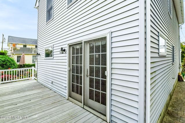 107 Stockton Avenue, Ocean Grove, NJ 07756