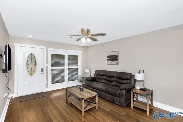 2139 Birchwood Drive NE, Huntsville, AL 35811