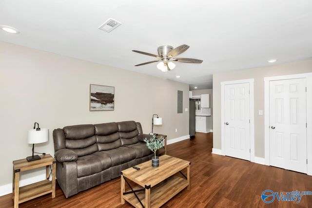 2139 Birchwood Drive NE, Huntsville, AL 35811