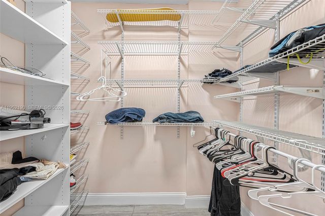 609 NE 14th Ave 603, Hallandale Beach, FL 33009