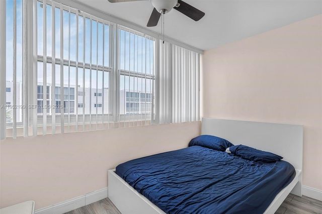 609 NE 14th Ave 603, Hallandale Beach, FL 33009