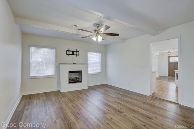 3220 Warick Road, Royal Oak, MI 48073