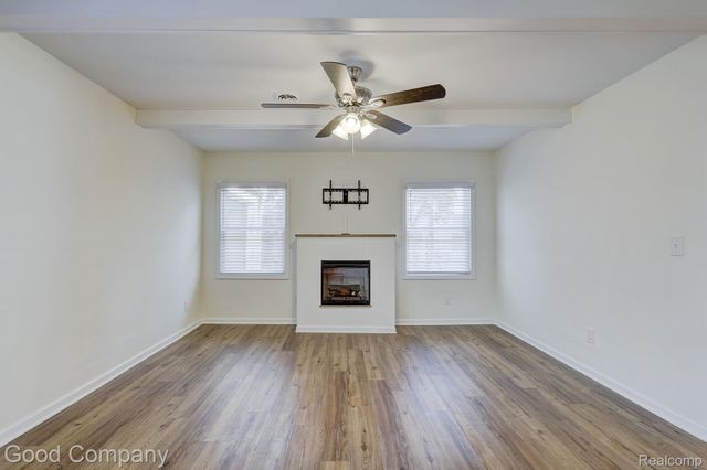 3220 Warick Road, Royal Oak, MI 48073