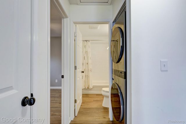 3220 Warick Road, Royal Oak, MI 48073