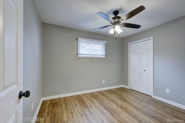 3220 Warick Road, Royal Oak, MI 48073