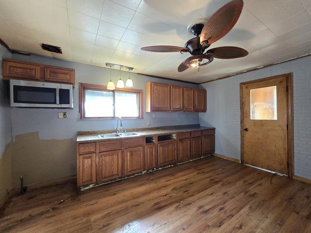 1929 N 18th STREET, Milwaukee, WI 53205