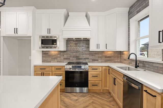 15388 Sandtrap Drive, Waller, TX 77484