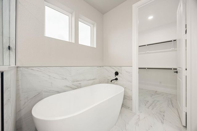 15388 Sandtrap Drive, Waller, TX 77484