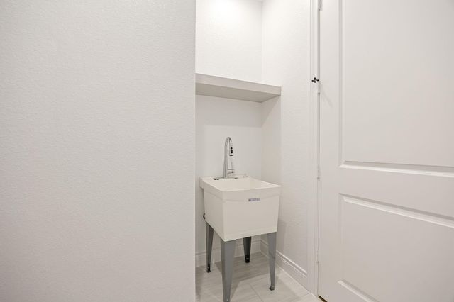 15388 Sandtrap Drive, Waller, TX 77484