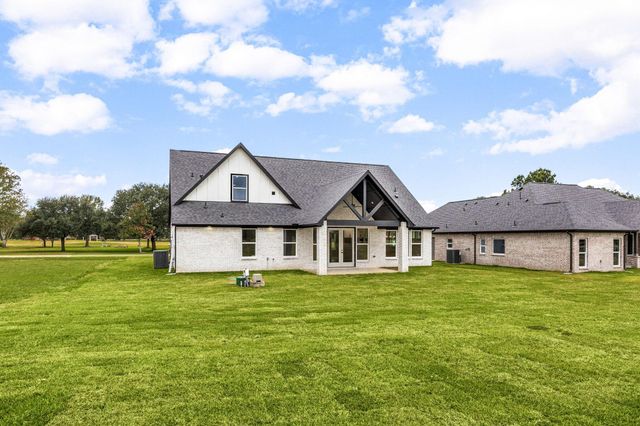 15388 Sandtrap Drive, Waller, TX 77484