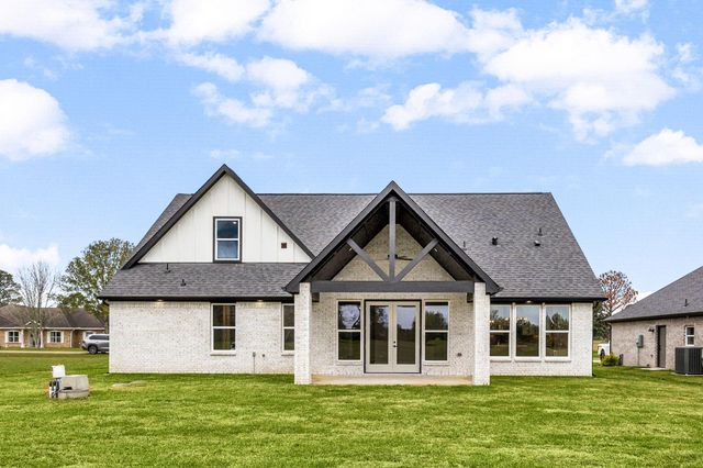 15388 Sandtrap Drive, Waller, TX 77484