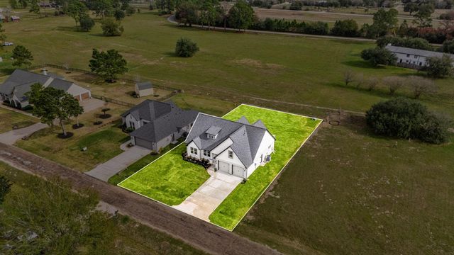 15388 Sandtrap Drive, Waller, TX 77484