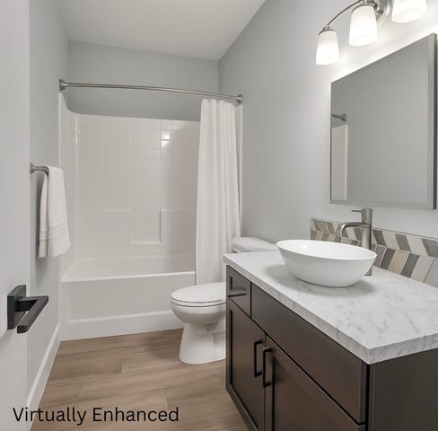 402 Thornton Street, Middleville Vlg, MI 49333