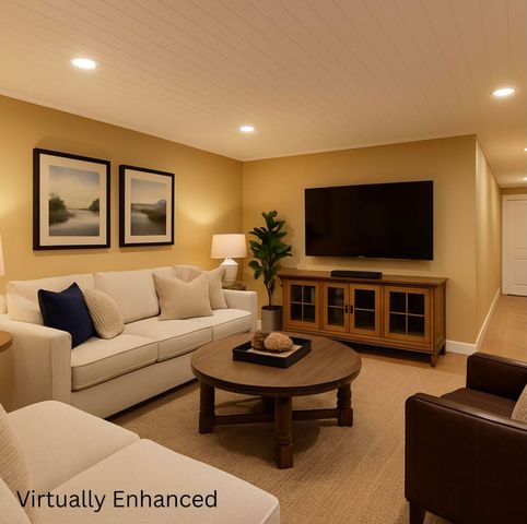 402 Thornton Street, Middleville Vlg, MI 49333