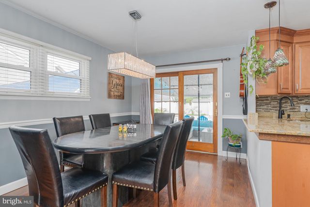 1047 CORONET RD, Warminster, PA 18974