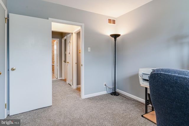 1047 CORONET RD, Warminster, PA 18974
