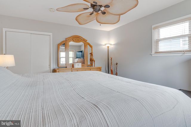 1047 CORONET RD, Warminster, PA 18974