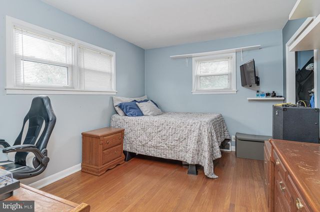 1047 CORONET RD, Warminster, PA 18974