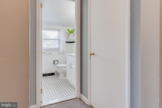 1047 CORONET RD, Warminster, PA 18974