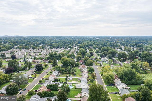 1047 CORONET RD, Warminster, PA 18974