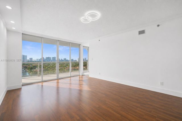 3598 Yacht Club Drive 1204, Aventura, FL 33180