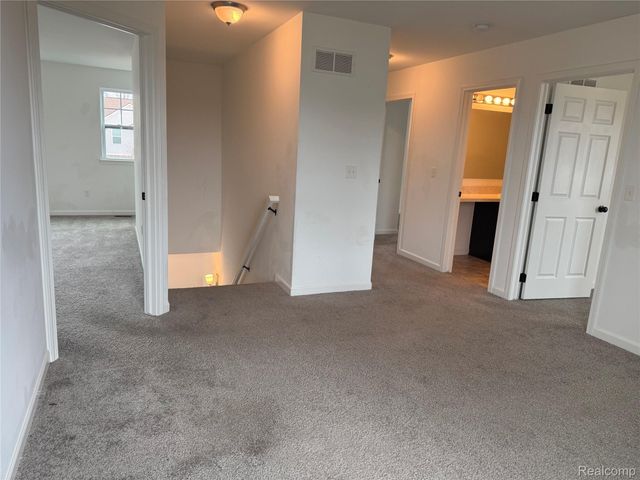 9480 White Tail Drive, Ypsilanti Charter Township, MI 48197