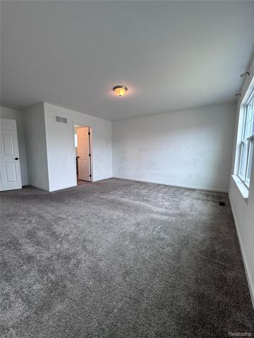 9480 White Tail Drive, Ypsilanti Charter Township, MI 48197