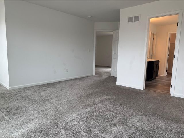 9480 White Tail Drive, Ypsilanti Charter Township, MI 48197