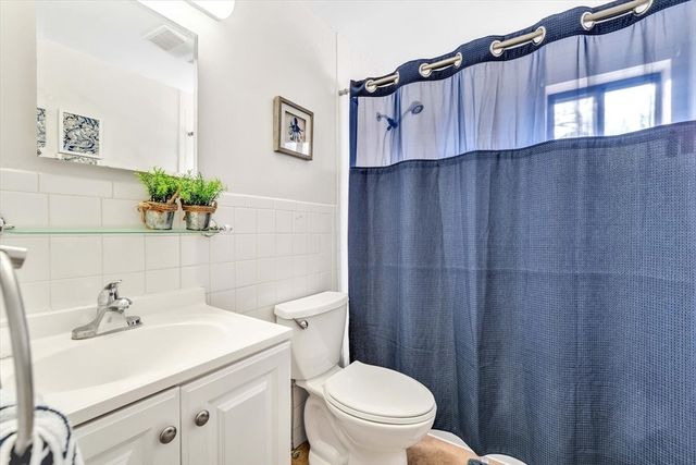 35 Ashumet Rd 12A, Mashpee, MA 02649