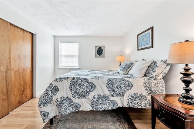 35 Ashumet Rd 12A, Mashpee, MA 02649