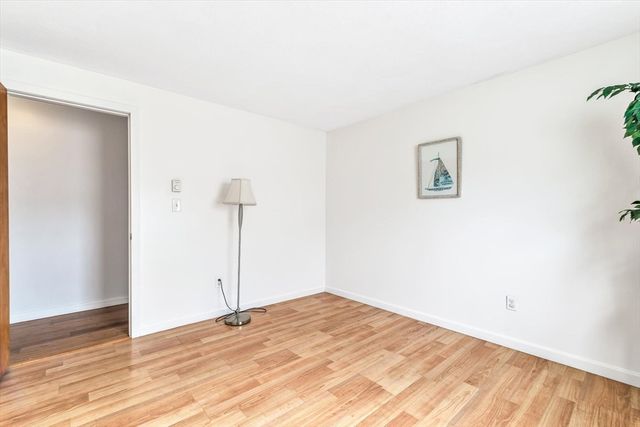 35 Ashumet Rd 12A, Mashpee, MA 02649