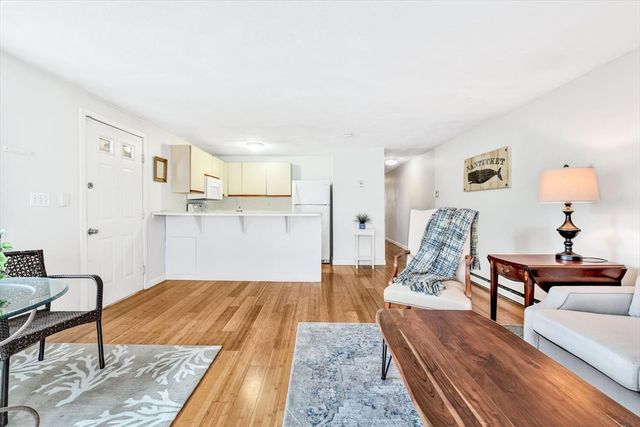 35 Ashumet Rd 12A, Mashpee, MA 02649