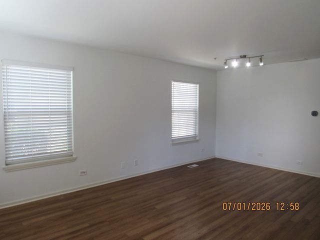 1804 Oslo Court, Mundelein, IL 60060