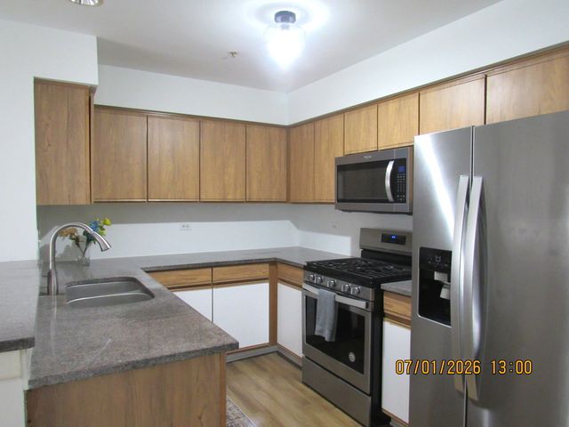 1804 Oslo Court, Mundelein, IL 60060