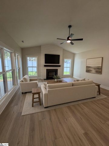 207 Palmetto Farms Way, Pelzer, SC 29669