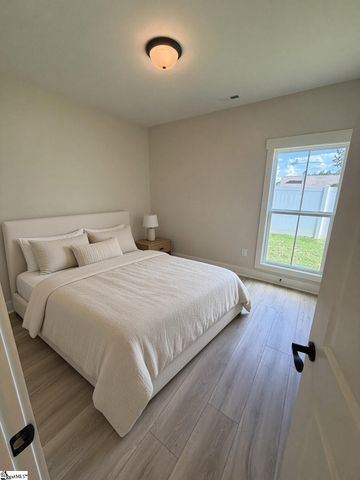207 Palmetto Farms Way, Pelzer, SC 29669