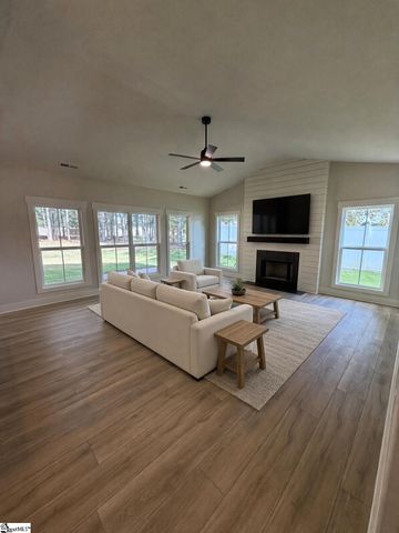 207 Palmetto Farms Way, Pelzer, SC 29669