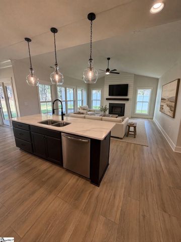 207 Palmetto Farms Way, Pelzer, SC 29669
