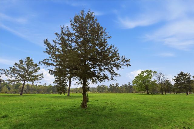 872 Four Notch Road, Huntsville, TX 77340