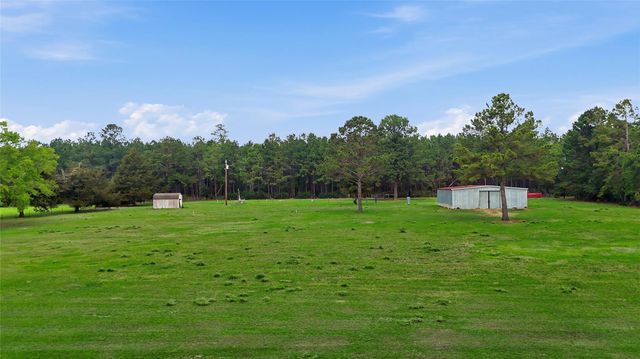 872 Four Notch Road, Huntsville, TX 77340