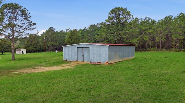 872 Four Notch Road, Huntsville, TX 77340