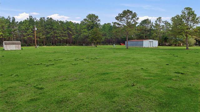 872 Four Notch Road, Huntsville, TX 77340