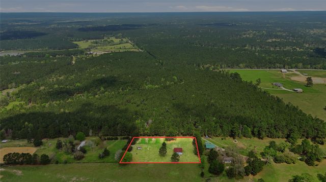 872 Four Notch Road, Huntsville, TX 77340